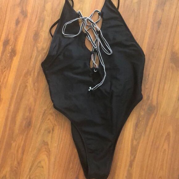 Vintage high cut 80s one piece bathing suit black M - Picture 1 of 5